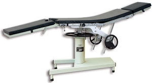304 Stainless Steel Surgical Operating Table Bed With Foldable Back Board の画像