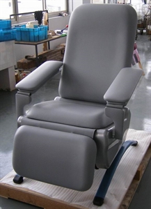 Manual Back   Leg Sections Hospital Blood Donation / Donor Chair 1770mm X 560mm