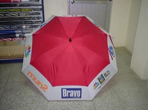 Picture of promotional golf umbrella with air vent umbrella with logo on the bottom of the handle