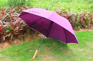 Picture of wooden handle market golf umbrella with sleeve