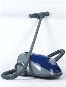 VACUUM CLEANER