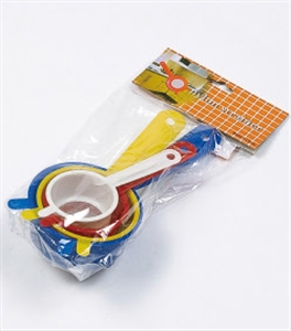 4PCS PLASTIC STRAINER SET